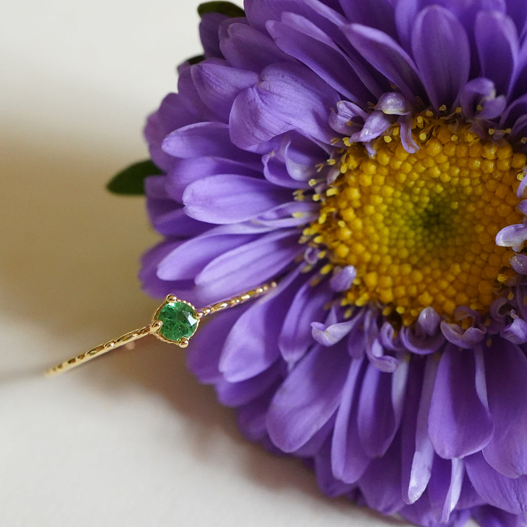 Gladys - Goldener Ring mit Emerald-Edelstein