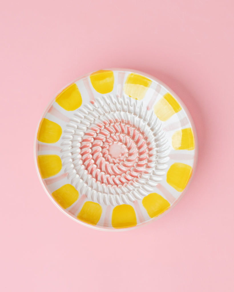 Kleiner Keramikreibe-Teller