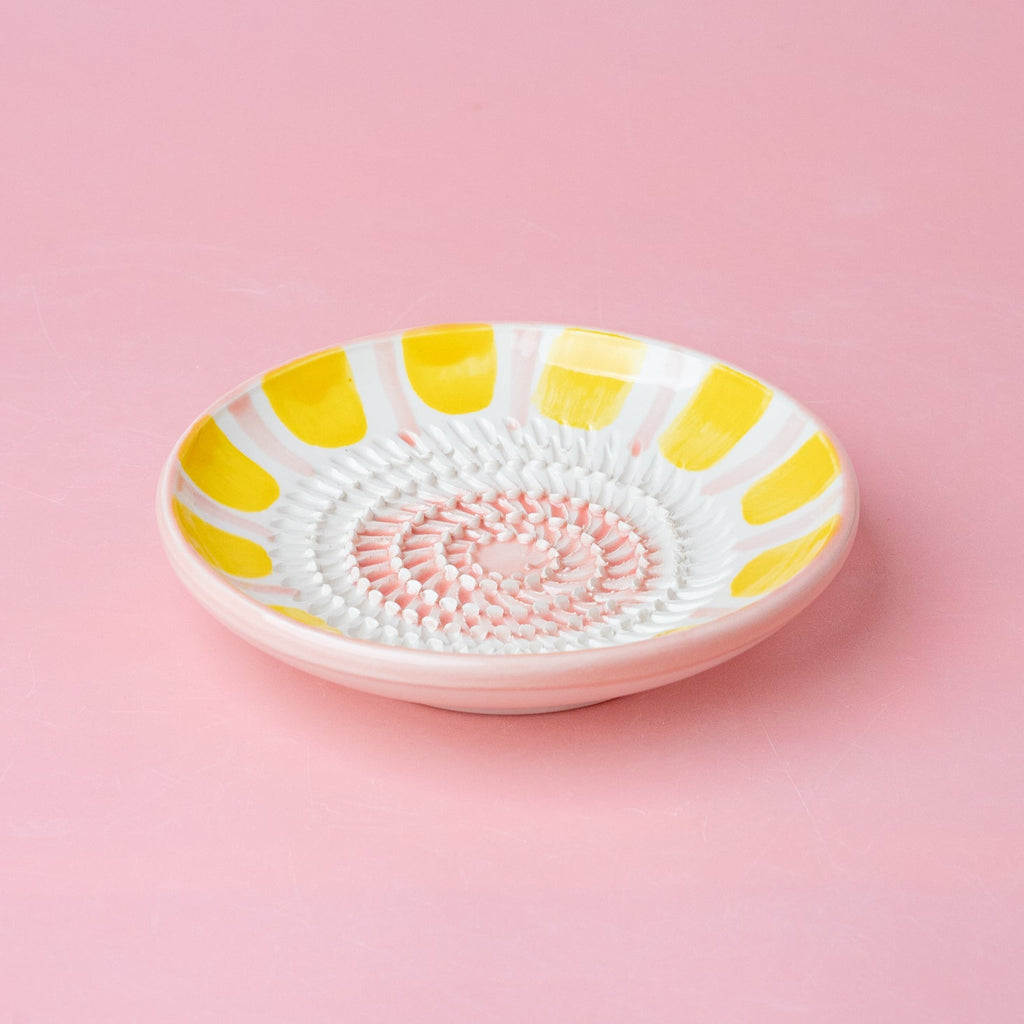 Kleiner Keramikreibe-Teller